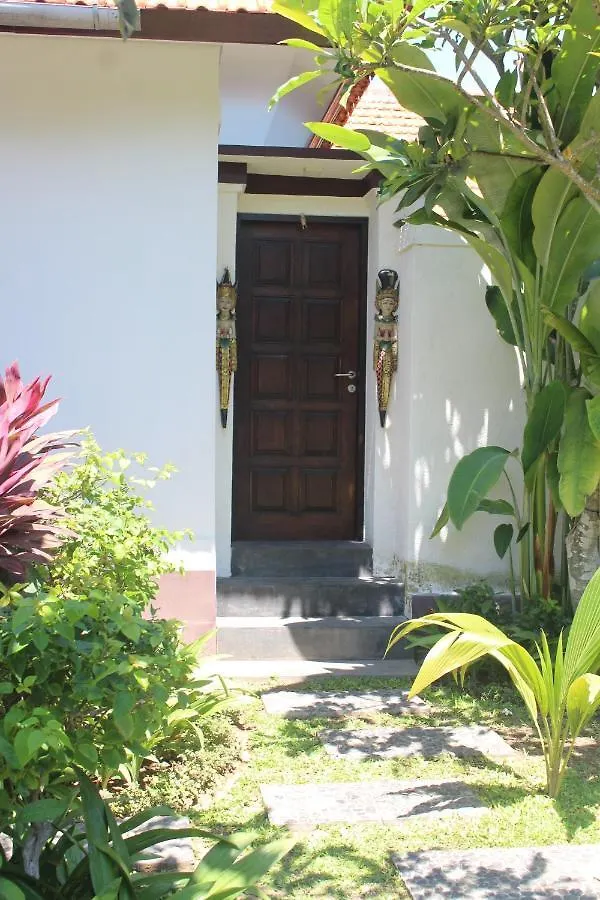 Jukung Villas Kuta Kuta Lombok